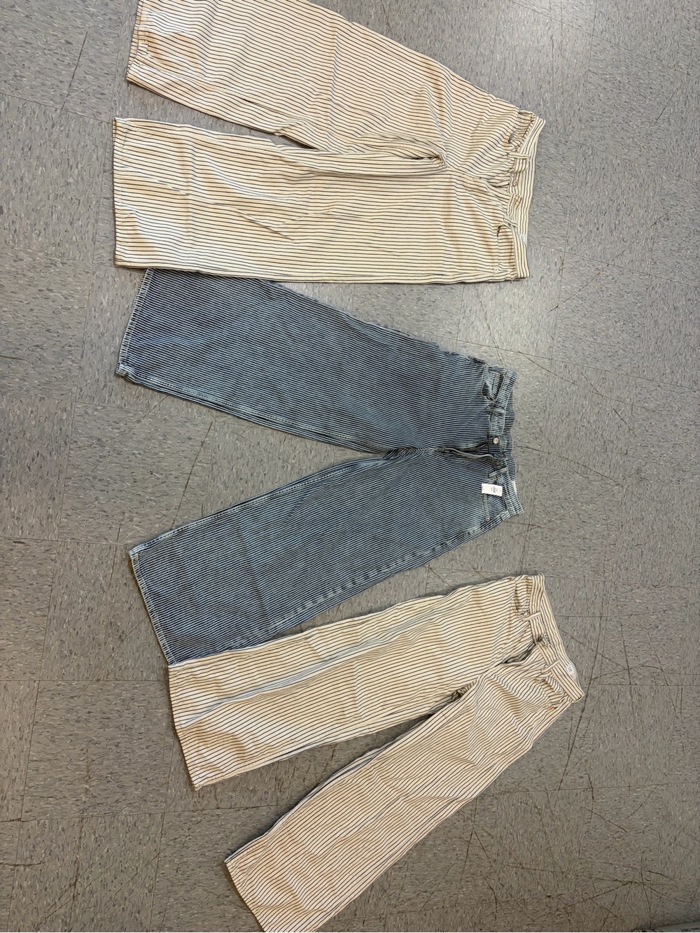 GAP  Womens Pants in Beige Stripe and Blue